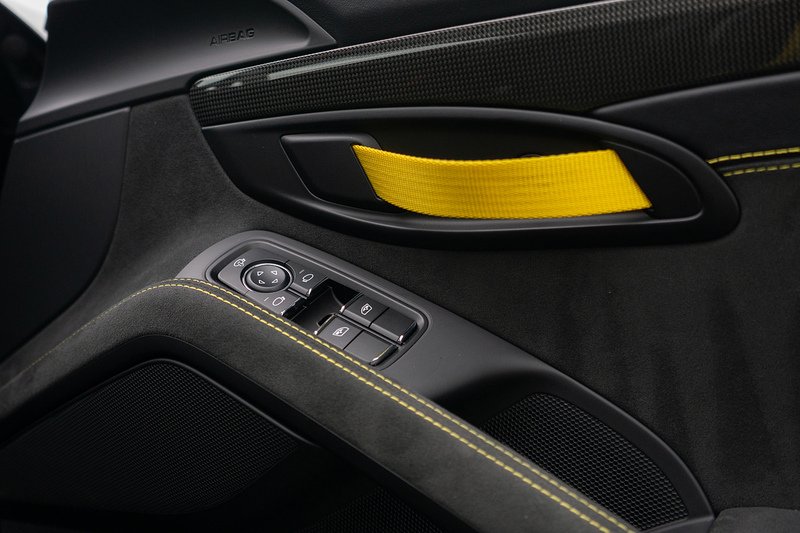 Porsche 718 Cayman GT4 - U1629