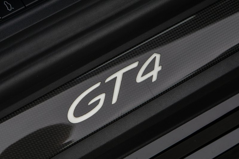 Porsche 718 Cayman GT4 - U1629
