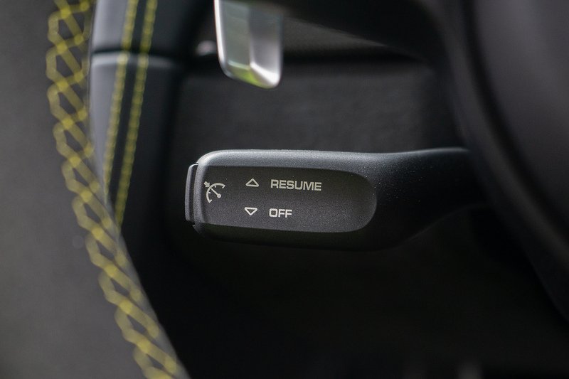 Porsche 718 Cayman GT4 - U1629