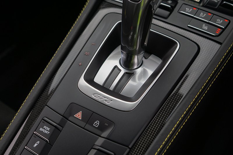Porsche 718 Cayman GT4 - U1629