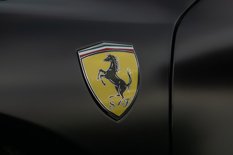 Ferrari 296 GTB T V6 - U1632