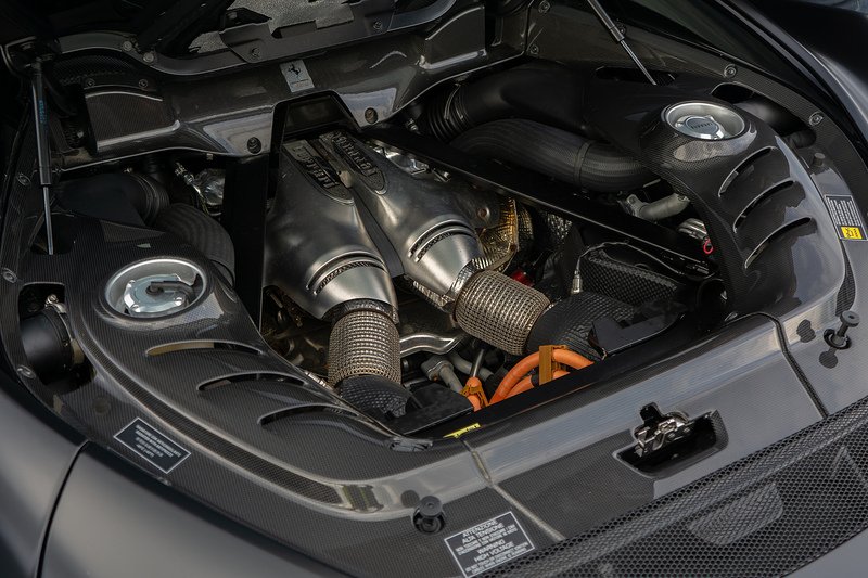 Ferrari 296 GTB T V6 - U1632