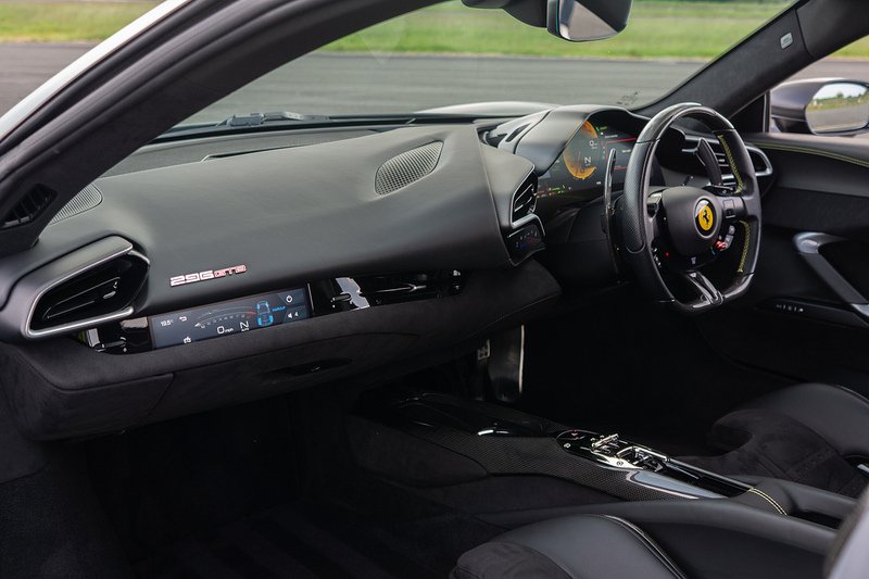Ferrari 296 GTB T V6 - U1632