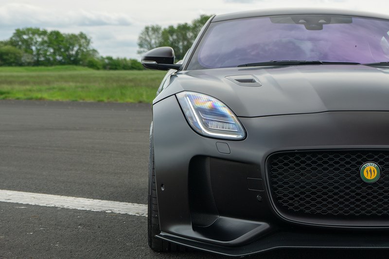 Jaguar F-Type V8 R - U1643