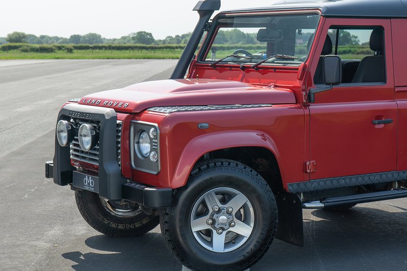 Land Rover Defender 90 TDCi XS - U1647