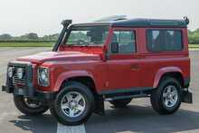 Land Rover Defender 90
