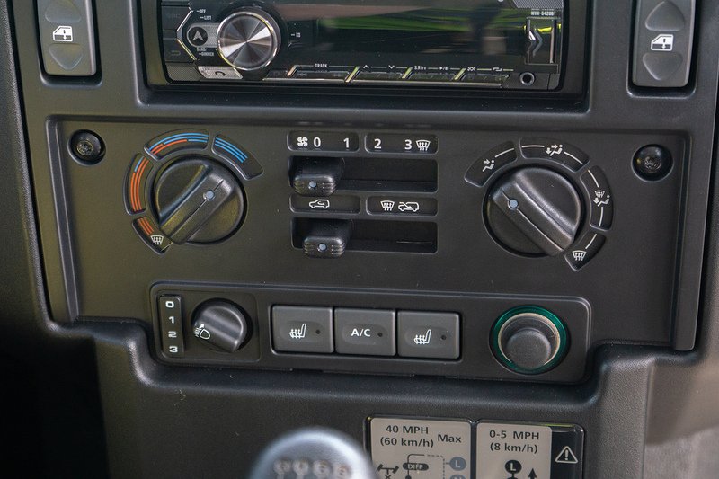 Land Rover Defender 90 TDCi XS - U1647