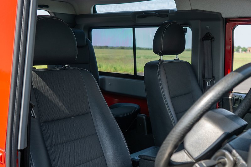 Land Rover Defender 90 TDCi XS - U1647