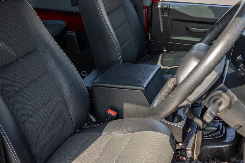 Land Rover Defender 90 TDCi XS - U1647