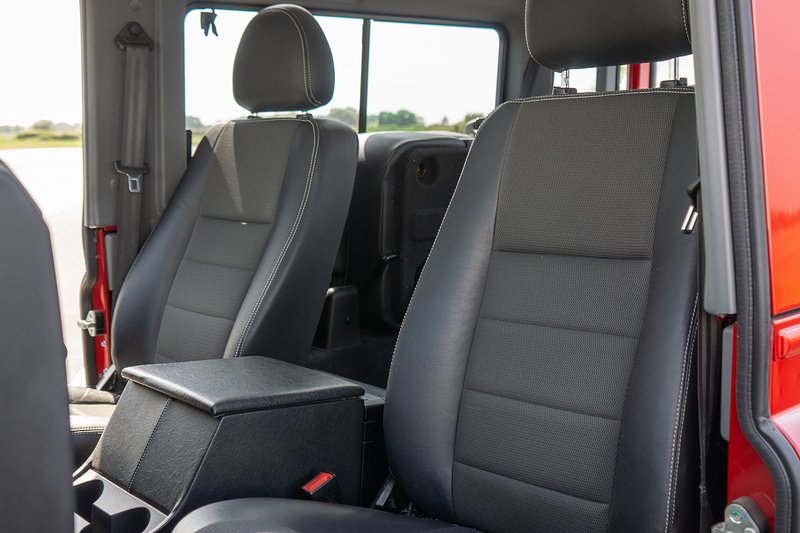 Land Rover Defender 90 TDCi XS - U1647
