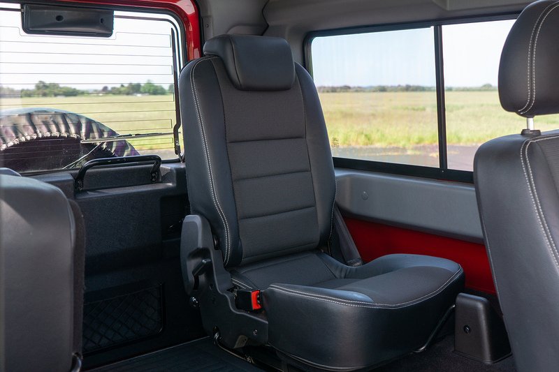Land Rover Defender 90 TDCi XS - U1647