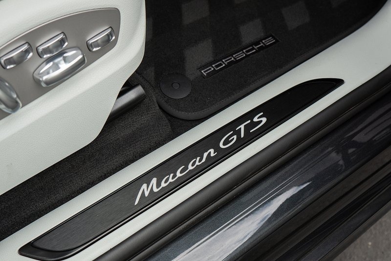 Porsche Macan T V6 GTS - U1648