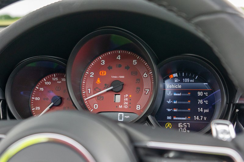 Porsche Macan T V6 S - U1656