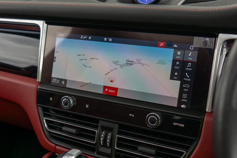 Porsche Macan T V6 S - U1656