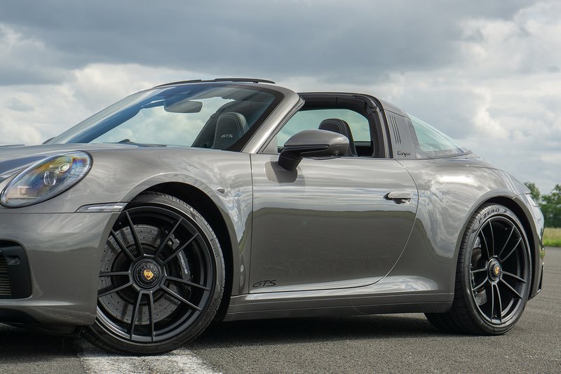 Porsche 911 T 992 4 GTS - U1657