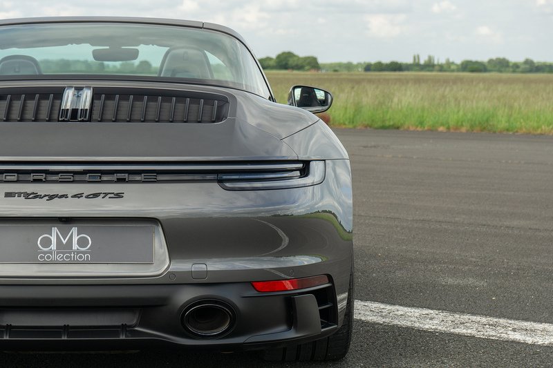 Porsche 911 T 992 4 GTS - U1657