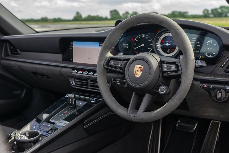 Porsche 911 T 992 4 GTS - U1657