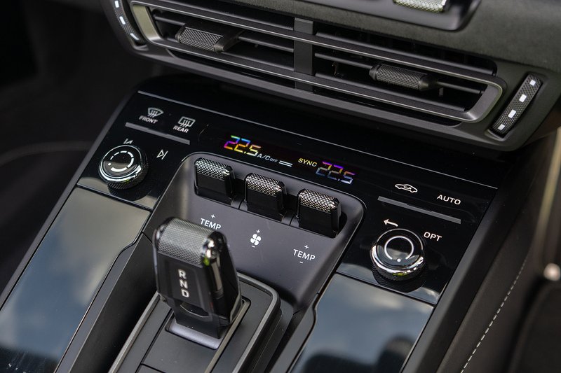 Porsche 911 T 992 4 GTS - U1657