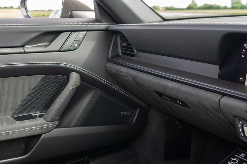 Porsche 911 T 992 4 GTS - U1657