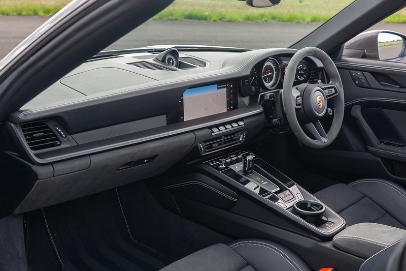 Porsche 911 T 992 4 GTS - U1657