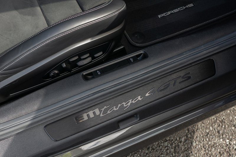 Porsche 911 T 992 4 GTS - U1657
