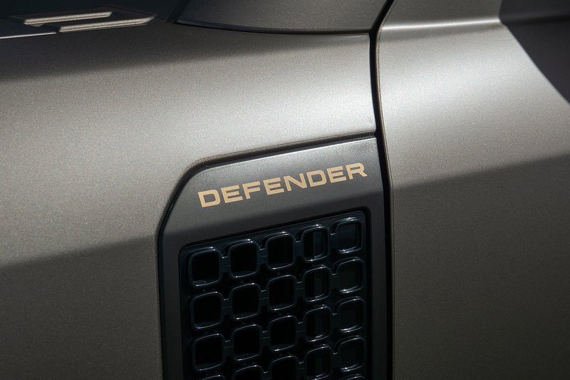 Land Rover Defender 110 P V8 MHEV OCTA - U1659