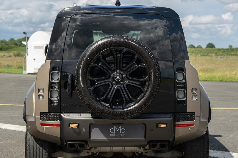 Land Rover Defender 110 P V8 MHEV OCTA - U1659
