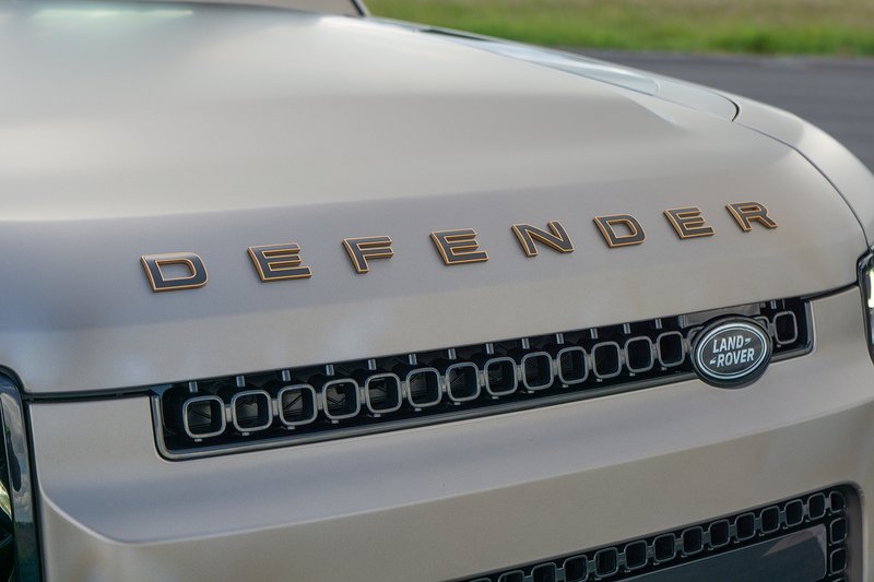 Land Rover Defender 110 P V8 MHEV OCTA - U1659