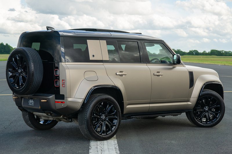 Land Rover Defender 110 P V8 MHEV OCTA - U1659