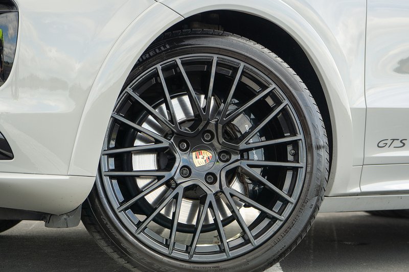 Porsche Cayenne T V8 GTS - U1664