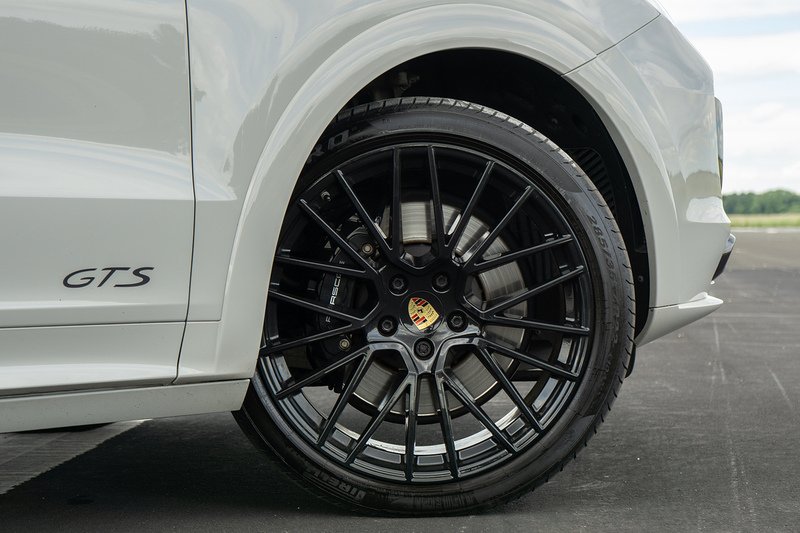 Porsche Cayenne T V8 GTS - U1664