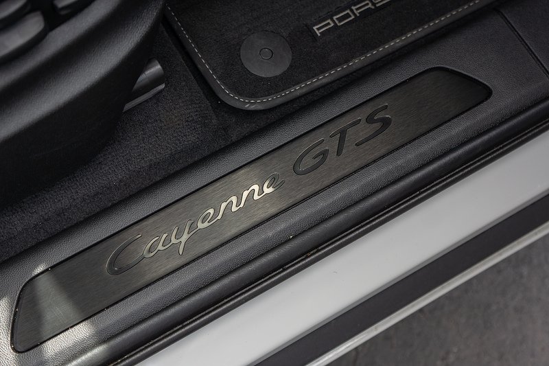 Porsche Cayenne T V8 GTS - U1664