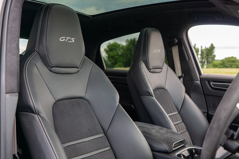 Porsche Cayenne T V8 GTS - U1664