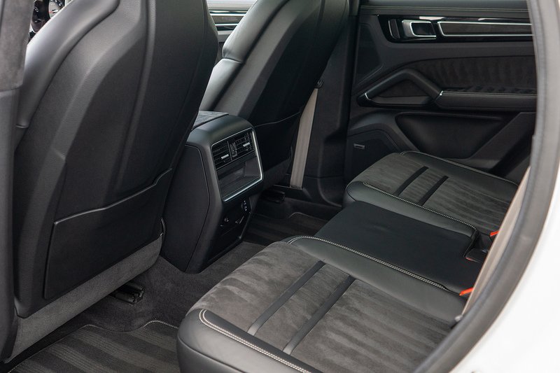 Porsche Cayenne T V8 GTS - U1664