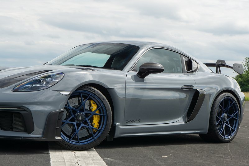 Porsche 718 Cayman GT4 RS - U1665