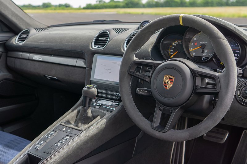 Porsche 718 Cayman GT4 RS - U1665
