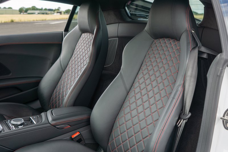 Audi R8 FSI V10 Plus - U1669