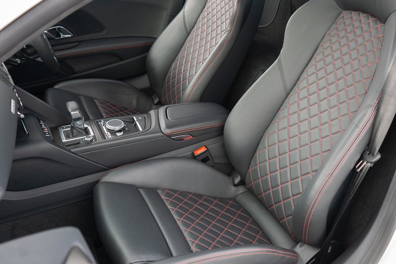 Audi R8 FSI V10 Plus - U1669