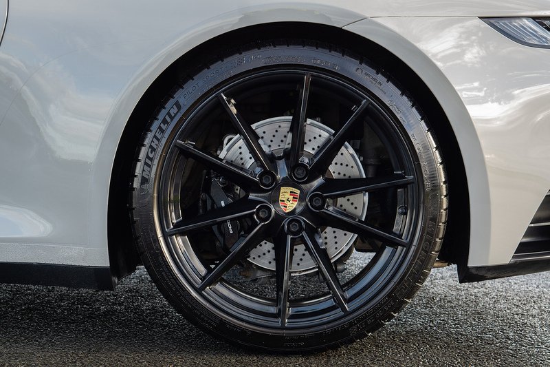 Porsche 911 T 992 Carrera S - U1670