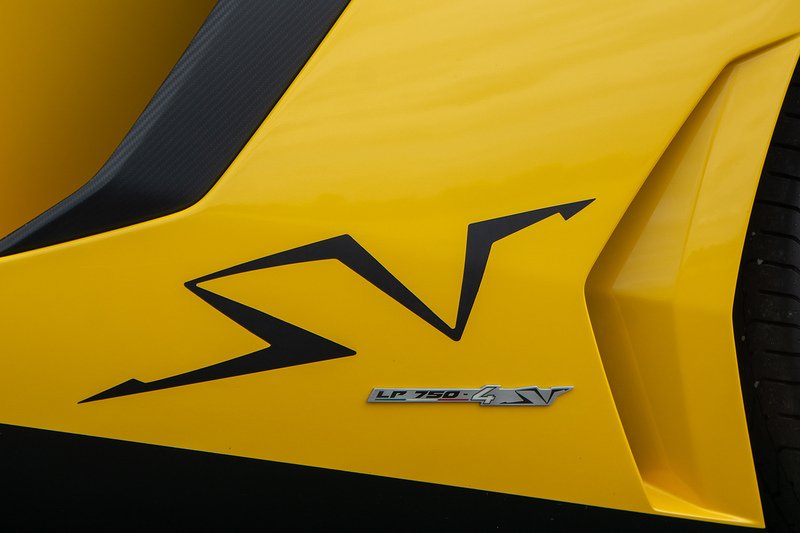 Lamborghini Aventador LP 750-4 SV Roadster - U1671