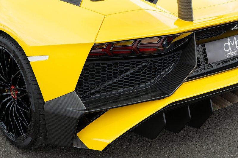 Lamborghini Aventador LP 750-4 SV Roadster - U1671