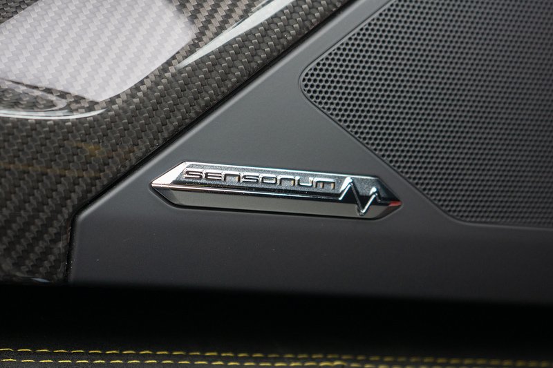 Lamborghini Aventador LP 750-4 SV Roadster - U1671