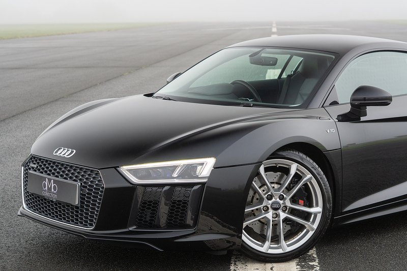 Audi R8 FSI V10 - U1677