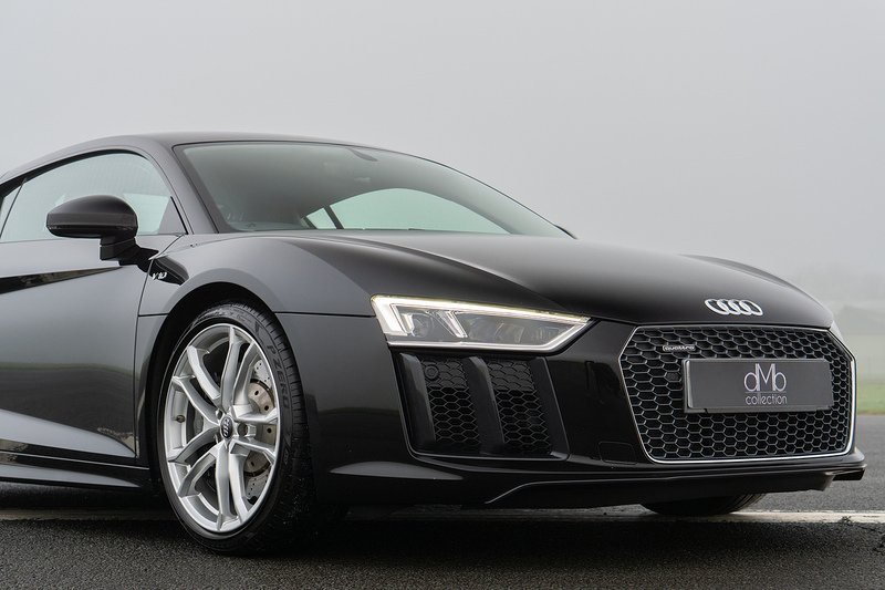 Audi R8 FSI V10 - U1677