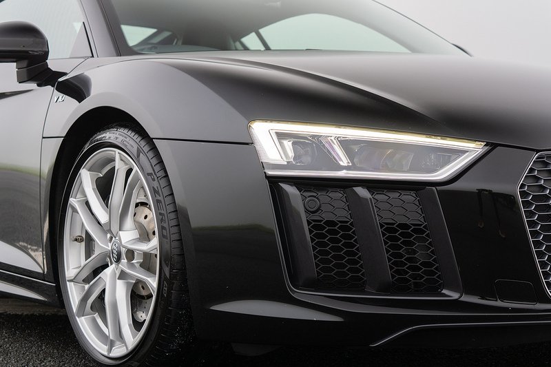 Audi R8 FSI V10 - U1677