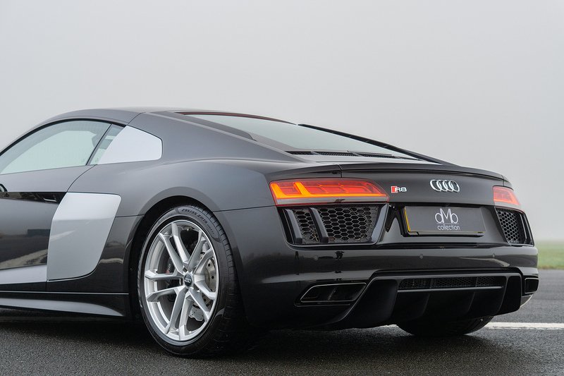 Audi R8 FSI V10 - U1677