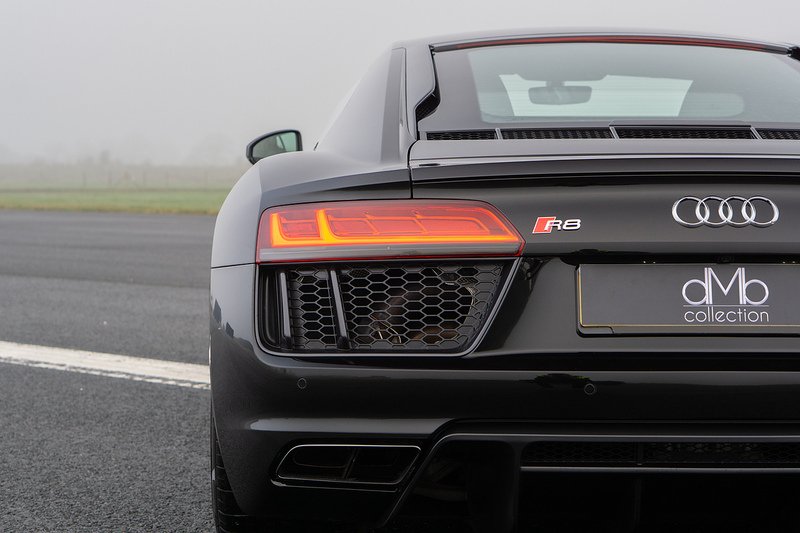 Audi R8 FSI V10 - U1677