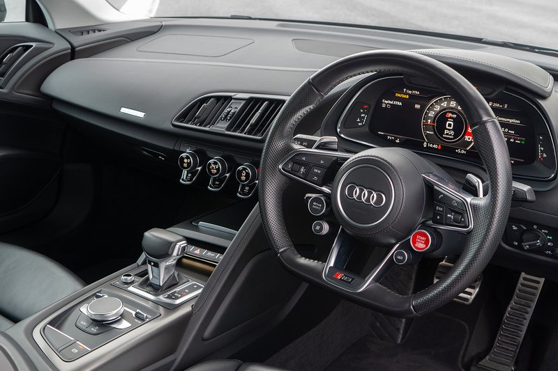Audi R8 FSI V10 - U1677