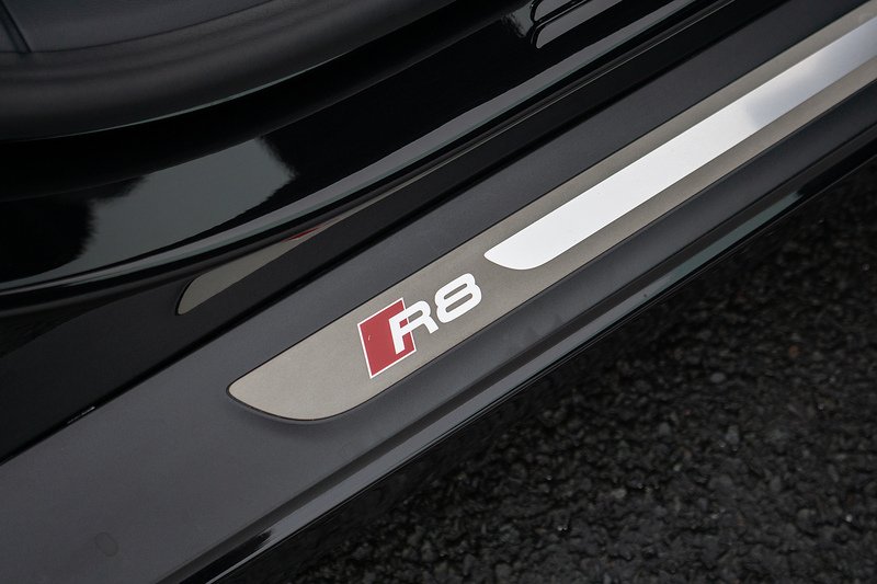 Audi R8 FSI V10 - U1677