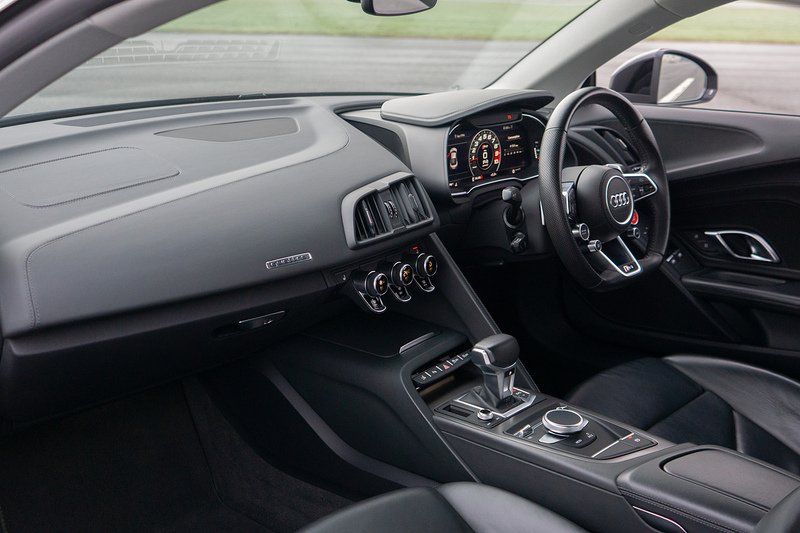 Audi R8 FSI V10 - U1677